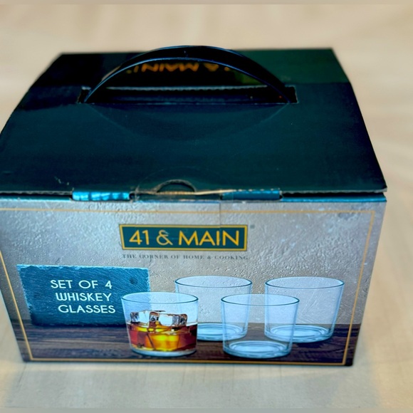 NIB- Set of 4 Whiskey Glasses by 41 & Main - Brand New in Box!! Perfect Gift 🎁 - Picture 4 of 7